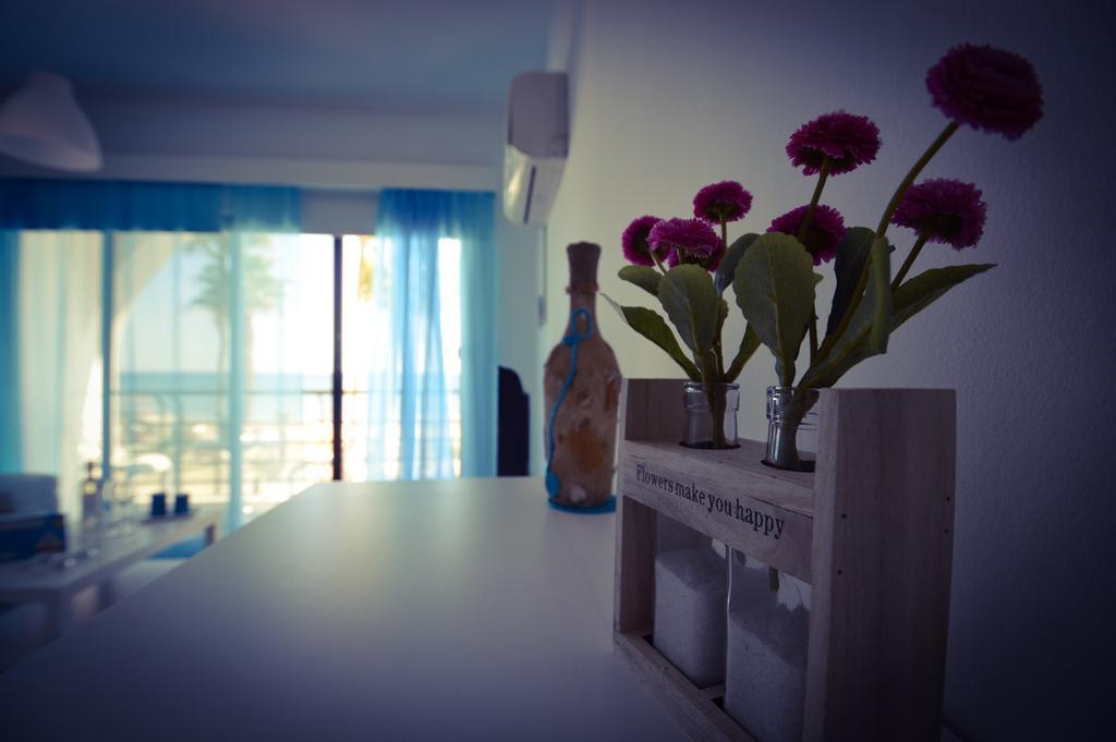 Krasas Beach Apartment Rentals Larnaca Cameră foto